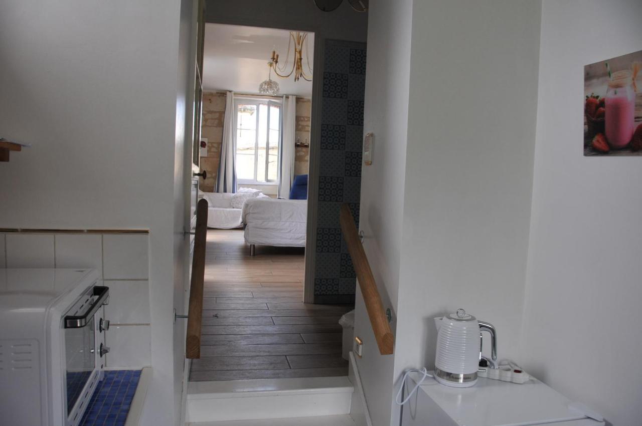 PETITE MAISON des ROSES Brain-sur-Allonnes Exterior foto